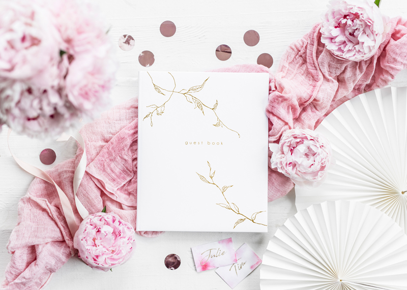 Guest Book, 20×24.5cm, White, 22 Pages