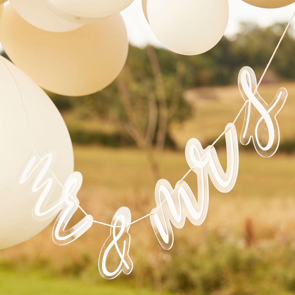Mr & Mrs Acrylic Wedding Bunting 16cm x 2m