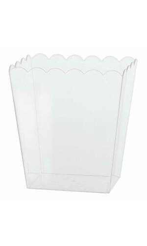 Clear Plastic Scalloped Container 19.5cm