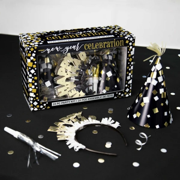 New Year's Eve Gold & Silver Party Kit For 8 People - 24pcs