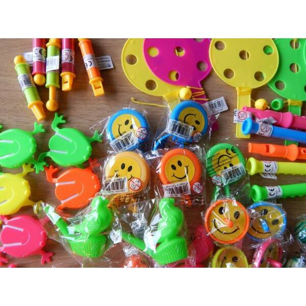 Party Bag Fillers Assorted Toys/Favours - 1pk