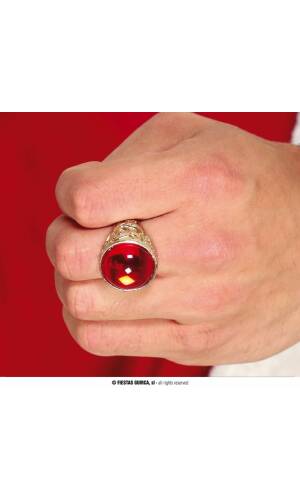 Red Giant Ring