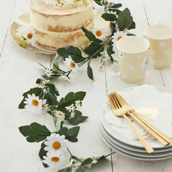 Decorative Artificial Daisy Floral Easter Garland