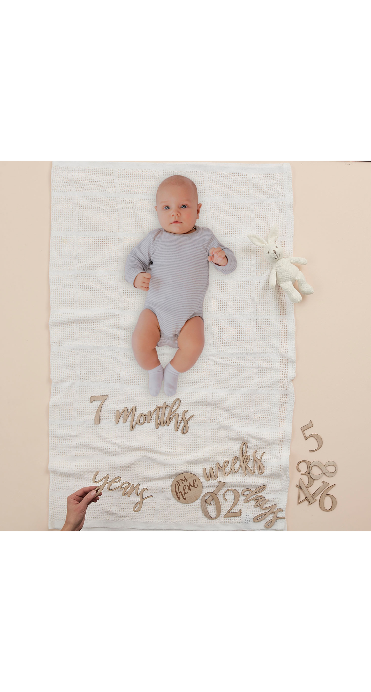 Wooden Pregnancy & Baby Milestone Signs - 17pk