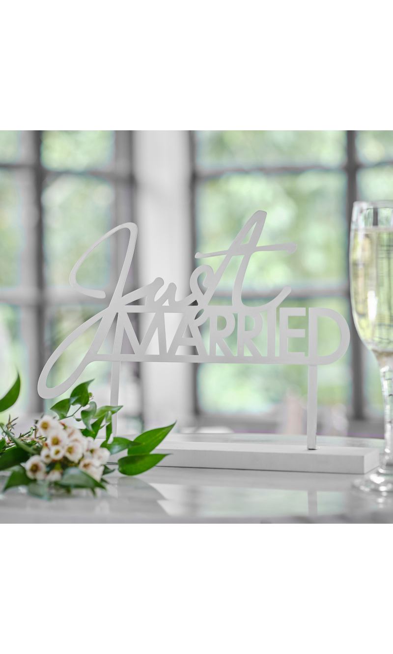 Just Married Wedding Table Sign - 25cm x 29cm