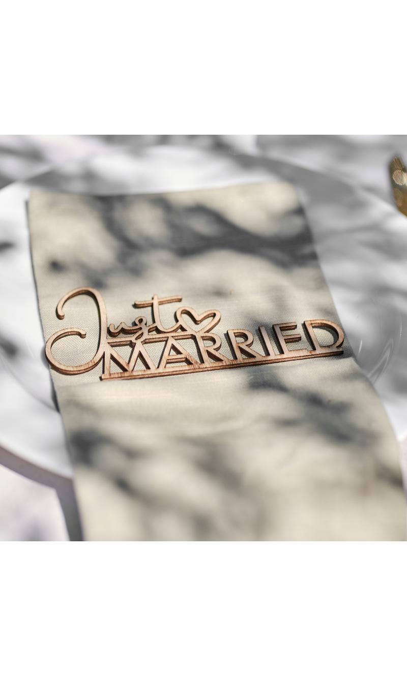 Wooden Just Married Place Setting - 7cm x 14cm